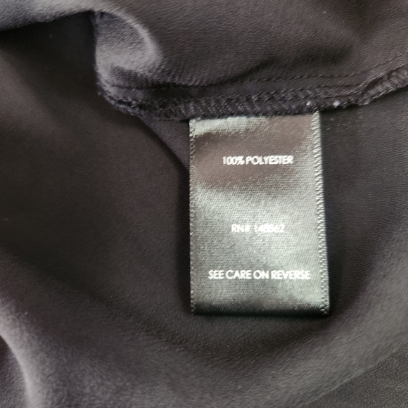 Torrid Women's Black Short Sleeve Blouse, Silver Shiny Cacti Print Size 1 light - Picture 6 of 9